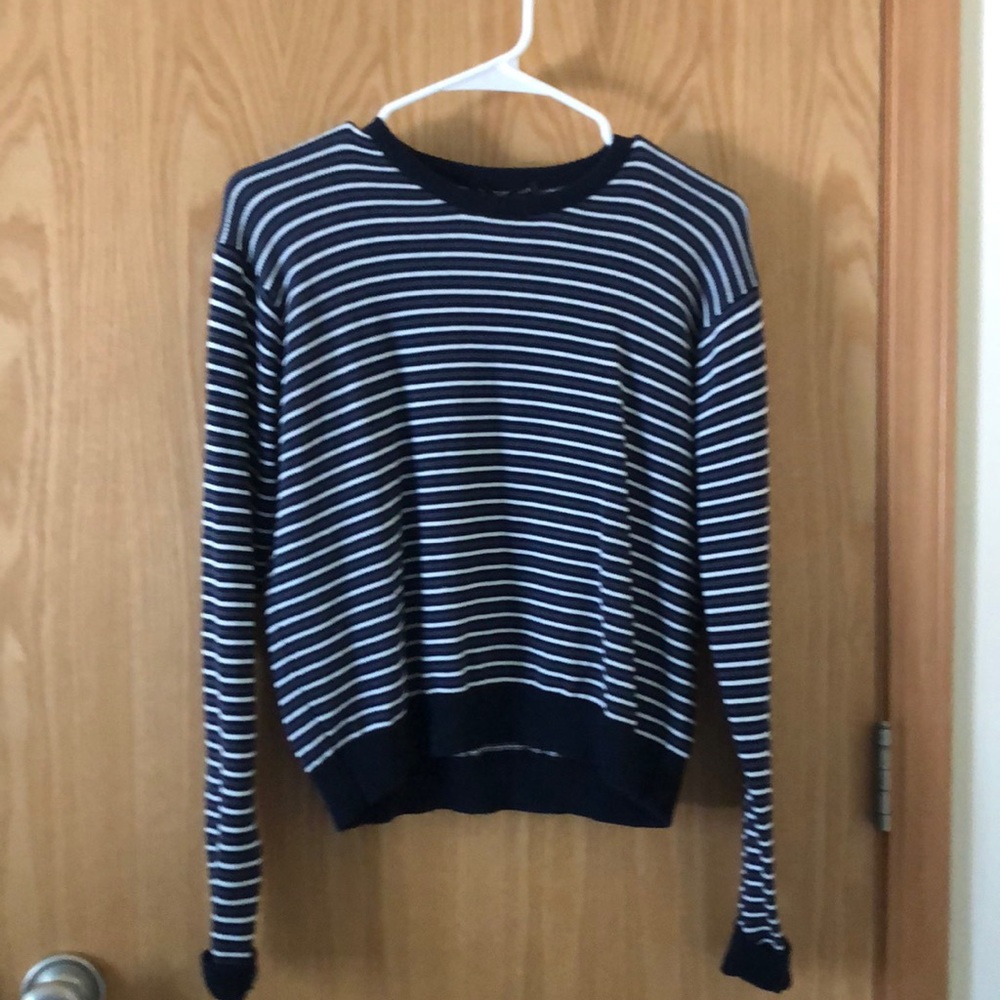 Brandy Melville sweater